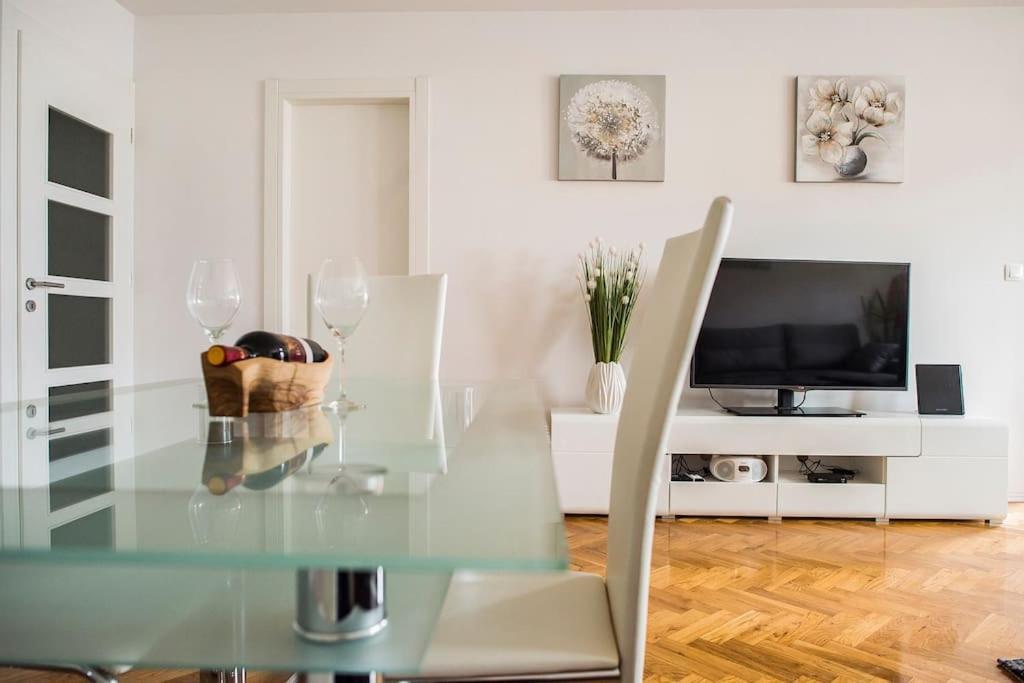 Apartment Jully Podstrana Extérieur photo