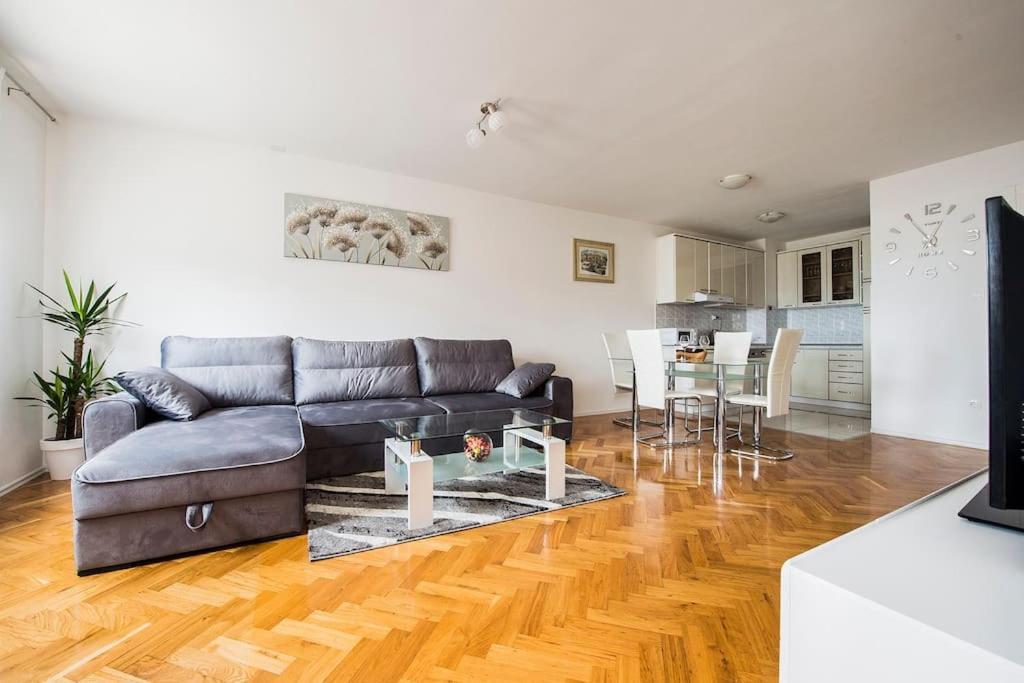 Apartment Jully Podstrana Extérieur photo